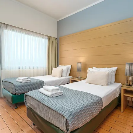 Hotel Parnon 3*